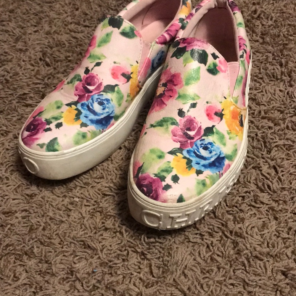 Flower shoes